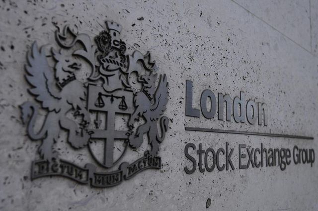 Borsa: l'Europa parte positiva, Londra +0,3%