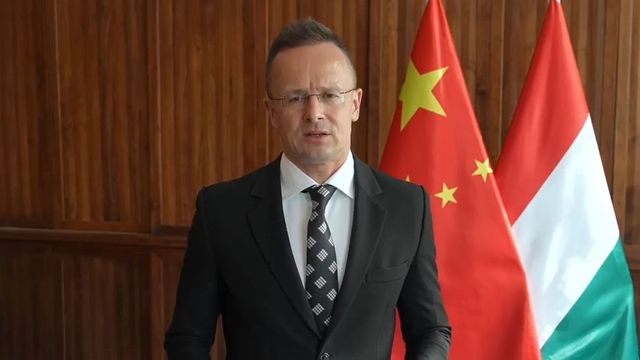 Szijjártó Péter: A kínai Fiberhome Magyarországon hozza létre legnagyobb európai bázisát