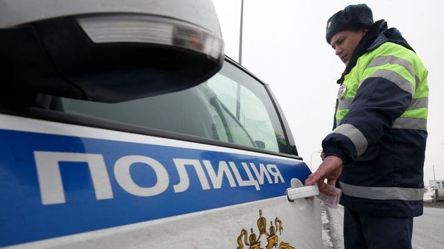 Пассажирский автобус, следовавший из Перми в Екатеринбург, упал в кювет