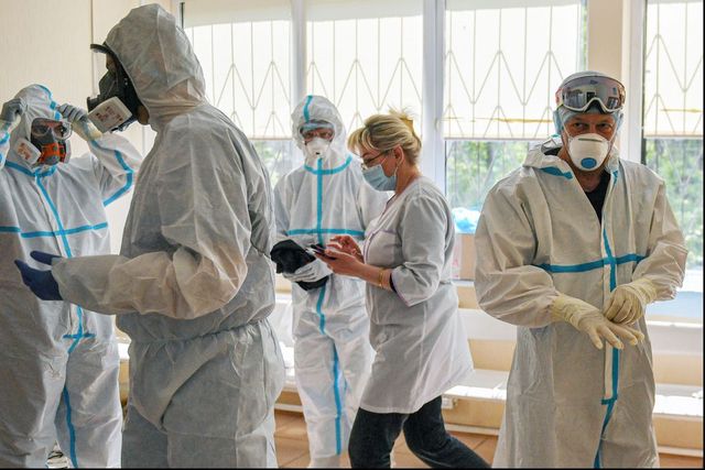 Focar de Covid-19, depistat într-un spital din Ploiești. Zeci de persoane, infectate