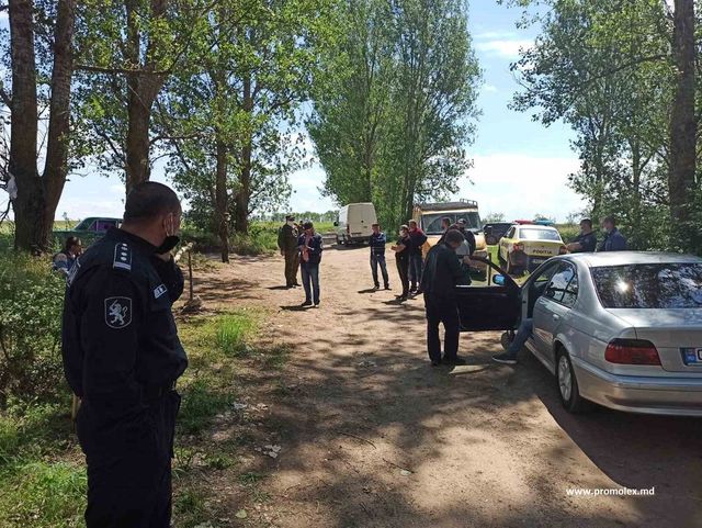 Patru persoane din regiunea transnistreană au fost reținute în timp ce se deplasau spre lucru