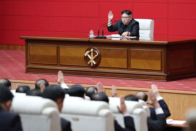 Kim Dzsongun beolvasott az észak-koreai pártvezetésnek