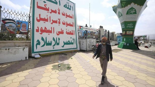 'Houthi mettono fuori uso cavi sottomarini Europa-Asia'