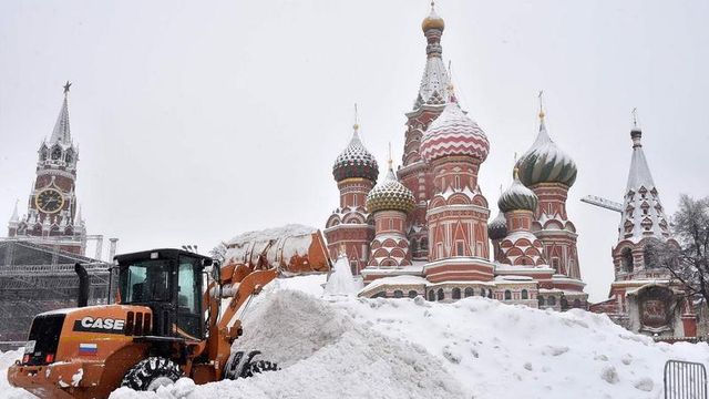 Temperaturile din Siberia au coborât la minus 50 de grade Celsius, iar Moscova este acoperită de o zăpadă record