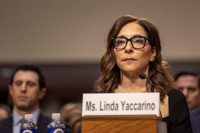 Linda Yaccarino lascia la guida di X dopo gli errori del chatbot Grok