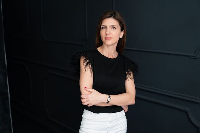 Ce salarii se câștigă în domeniile în care România aduce personal străin