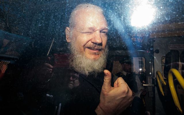 Suedia renunță la ancheta referitoare la viol care îl vizează pe fondatorul Wikileaks Julian Assange