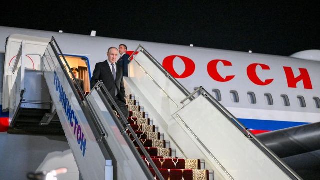 Bulgaria anunță că e dispusă să-i permită lui Putin să traverseze spațiul său aerian pentru a ajunge la Budapesta