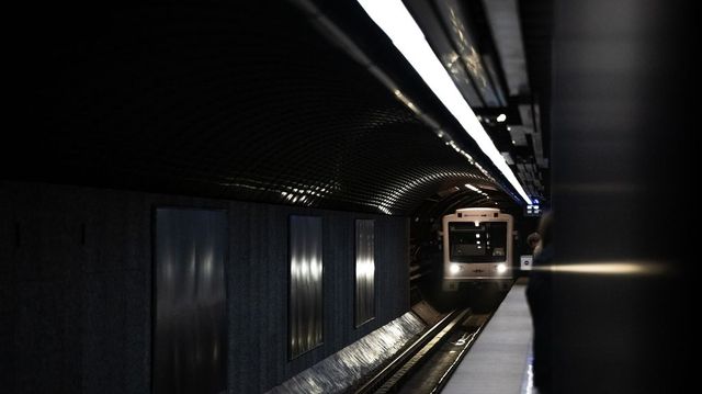 Gázolt a 3-as metró a Határ útnál