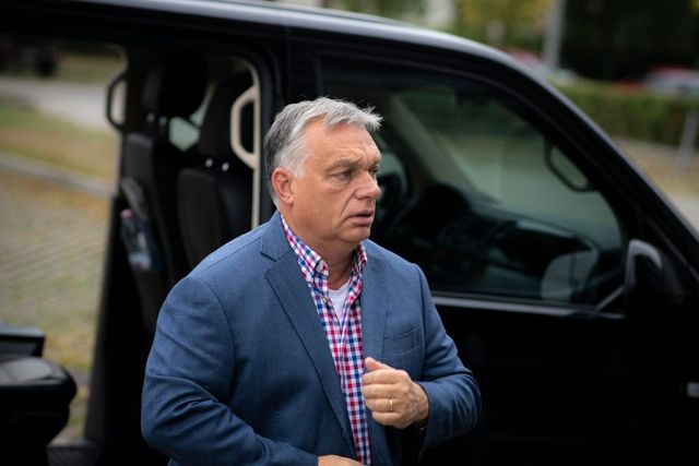 Le Pent fogadja Orbán a jövő héten