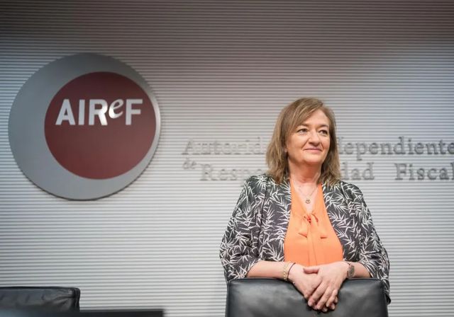 La Autoridad Fiscal advierte de que la deuda pública alcanzará el 181% en 2070 sin medidas adicionales