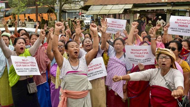 Protesters lock Central govt. offices in Manipur