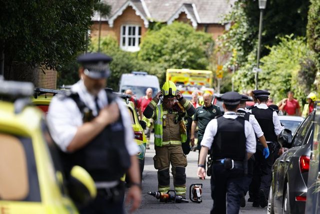 Auto contro scuola a Wimbledon, morta una bambina