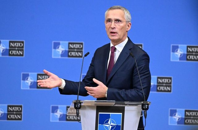 Șeful NATO: Rusia a pierdut 300.000 de soldați în Ucraina și își amanetează viitorul în China