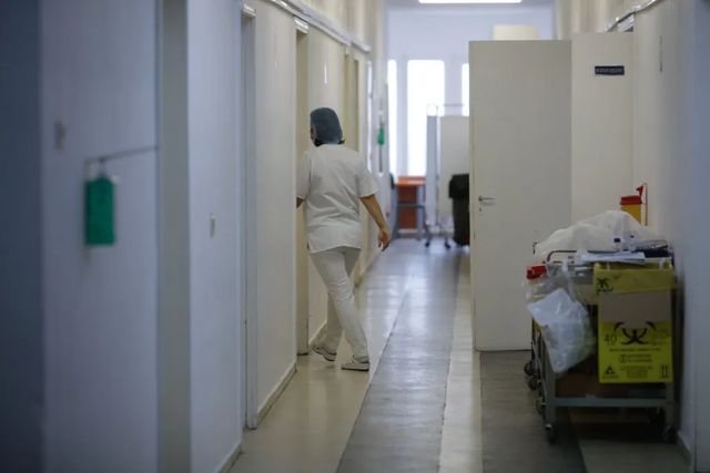Focar de Salmonella la o masă de pomenire din Orhei: un deces și zeci de persoane spitalizate