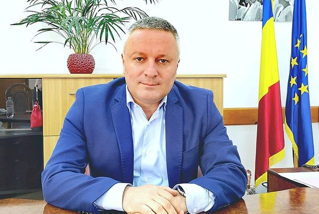 Vicepreședintele CJ Argeș, urmărit penal într-un dosar de achiziție nelegală de locuințe