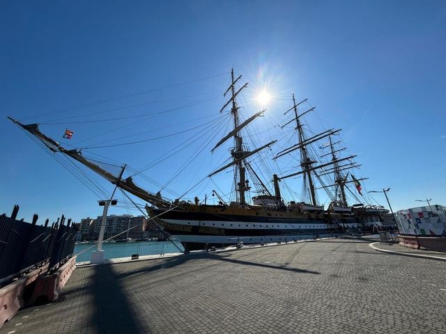 Tour Vespucci, la nave fa tappa a Civitavecchia dopo 3 anni
