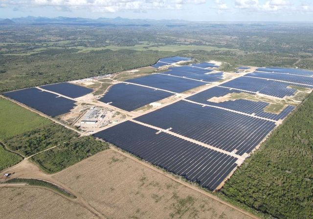 Cotoperí Solar, el mayor complejo fotovoltaico de Centroamérica, empieza a suministrar energía limpia