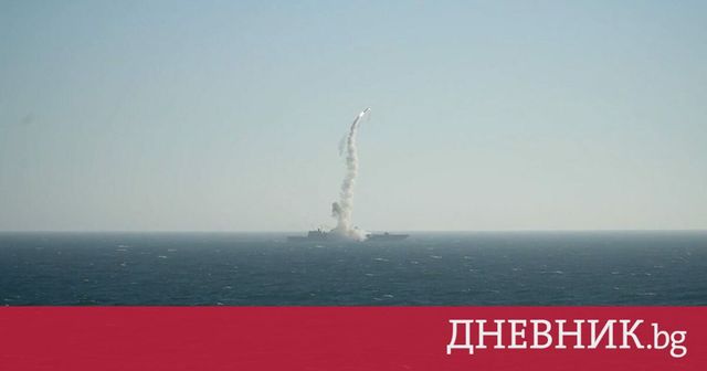 Русия заяви, че нейни свръхзвукови бомбардировачи Ту-22М3 са патрулирали над неутрални води в Баренцово море