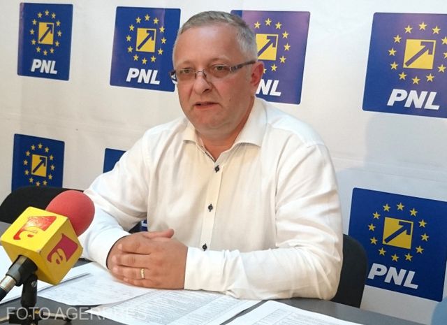 Biroul Politic Local al PNL Târgu-Mureș a fost dizolvat după ce 9 membri au trecut la ALDE