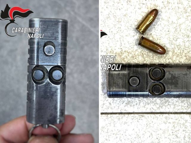Il portachiavi diventa una pistola, la scoperta dei Carabinieri a Napoli