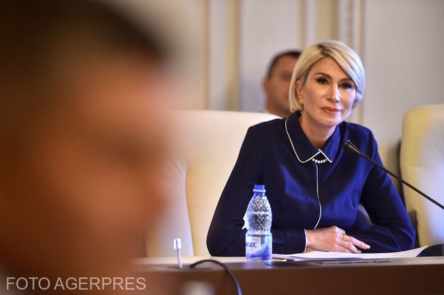 Raluca Turcan, chemată la raport: Ce se taie la cultură