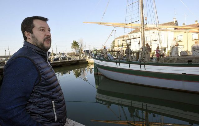 Decreti sicurezza, Salvini risponde a Zingaretti