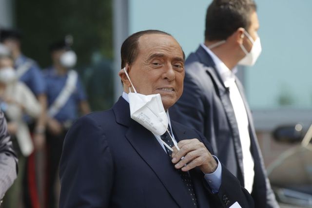 Silvio Berlusconi nuovamente ricoverato al San Raffaele