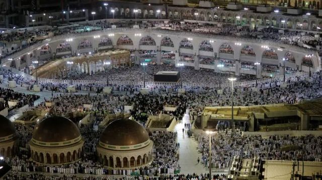 Milioane de pelerini vin la Mecca, pe fondul unor tensiuni puternice în regiune