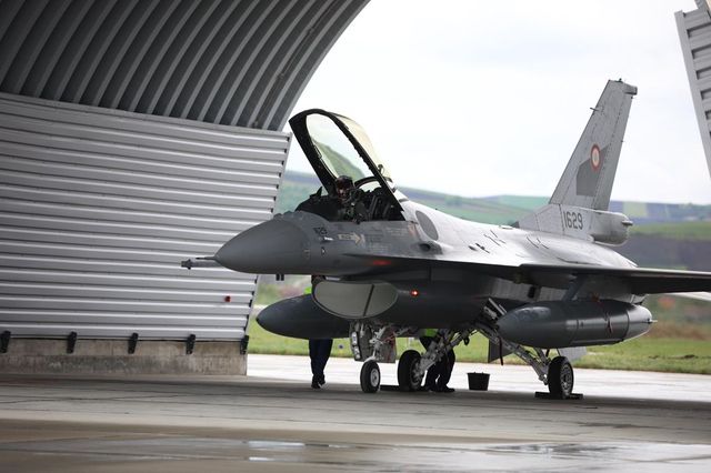 Trei aeronave F-16 din Norvegia au intrat în dotarea MApN
