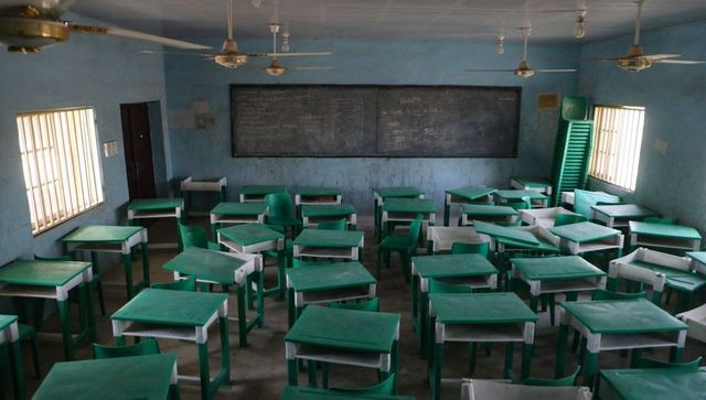 Nigeria, liberate le 317 studentesse rapite