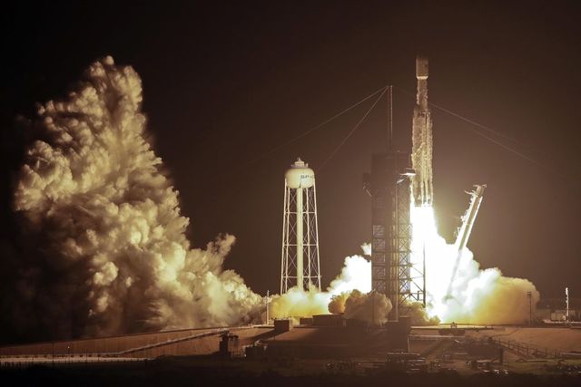 Harmadszorra bocsátotta fel sikeresen óriásrakétáját a SpaceX