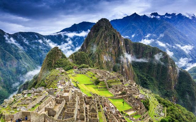 Turisti arestati dupa ce au provocat daune intr-un templu din Peru