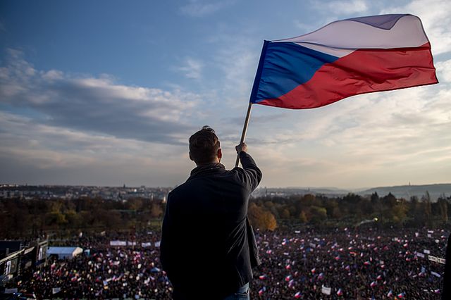Над 200 000 протестираха в Прага срещу премиера Бабиш