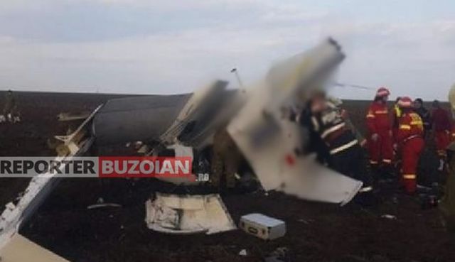 Alertă în Buzău. Un localnic a anunțat că a găsit bucăți dintr-un avion, într-o zonă greu accesibilă