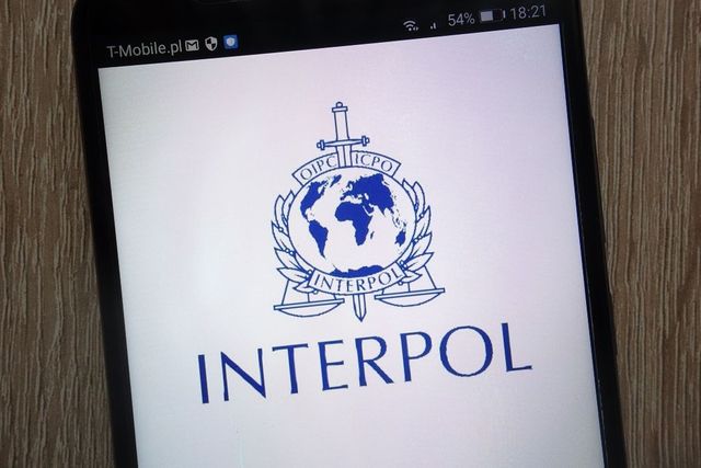 Interpol avertizează în legătură cu vaccinurile impotriva COVID-19 contrafăcute