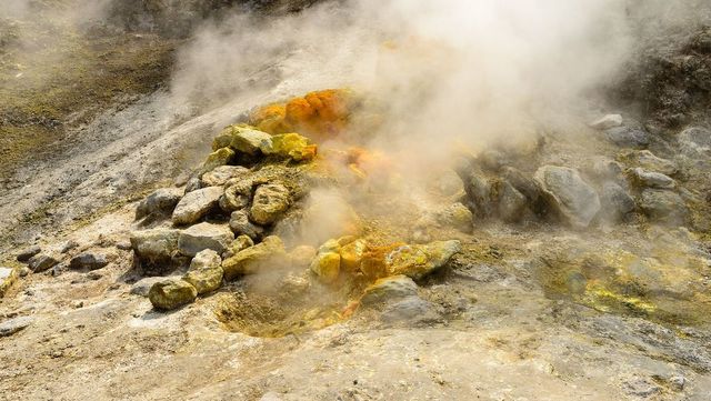 Campi Flegrei, due scenari di rischio: ecco il migliore e il peggiore secondo gli esperti