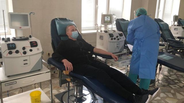 Переболевший коронавирусом спасатель стал первым в Молдове донором плазмы с антителами на COVID-19