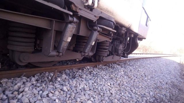 Un tren internațional a deraiat în Transilvania
