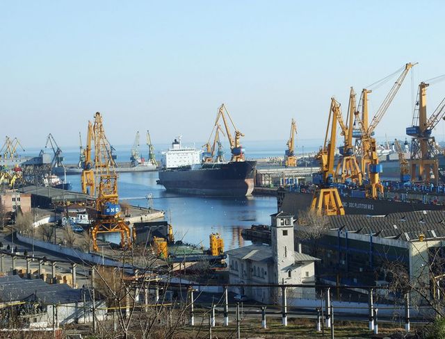 Au fost aprobate noi excepții pentru transportarea containerelor moldovenești de mărfuri din portul Constanța