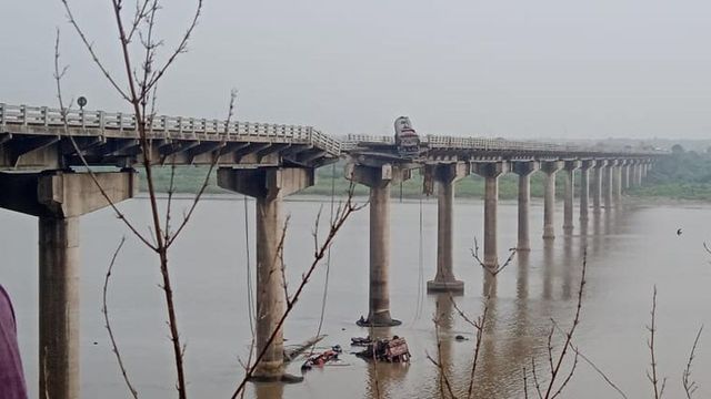 9 killed after several vehicles fall into river as bridge collapses in Vadodara