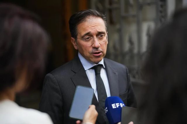 Albares llama a la «desescalada» a todas las partes implicadas en el conflicto de Oriente Medio