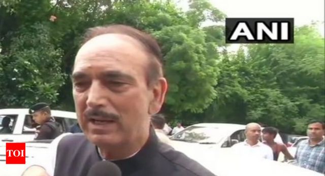 Ghulam Nabi Azad stopped at Jammu airport, sent back to Delhi