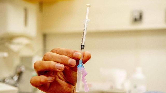 Femeie de 36 de ani, din Galați, reacție adversă puternică după vaccinul Moderna