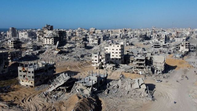 Israelul a reluat bombardamentele asupra orașului Gaza