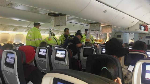 Air Canada flight makes emergency landing in Hawaii, 35 injured