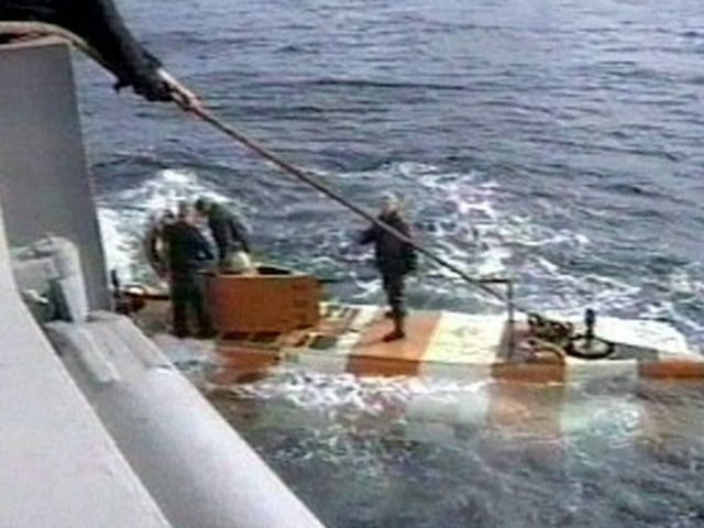 Пожар на борда на подводница уби 14 руски матроси