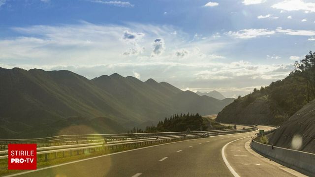 CNIR a semnat contracte de peste 10 miliarde de lei pentru 105 kilometri de drumuri rapide