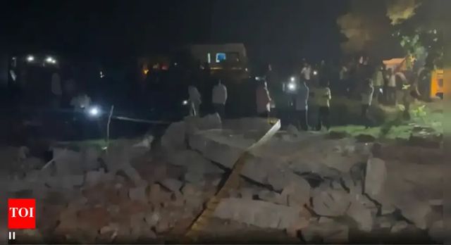 5 dead in house collapse after blast in Ayodhya