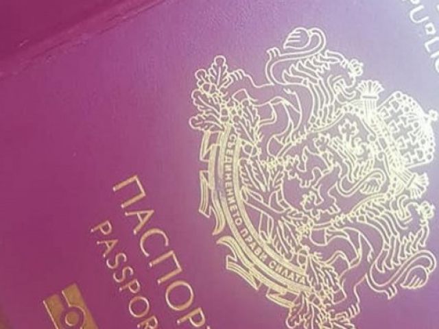 Паспортите ще са валидни до 10 години